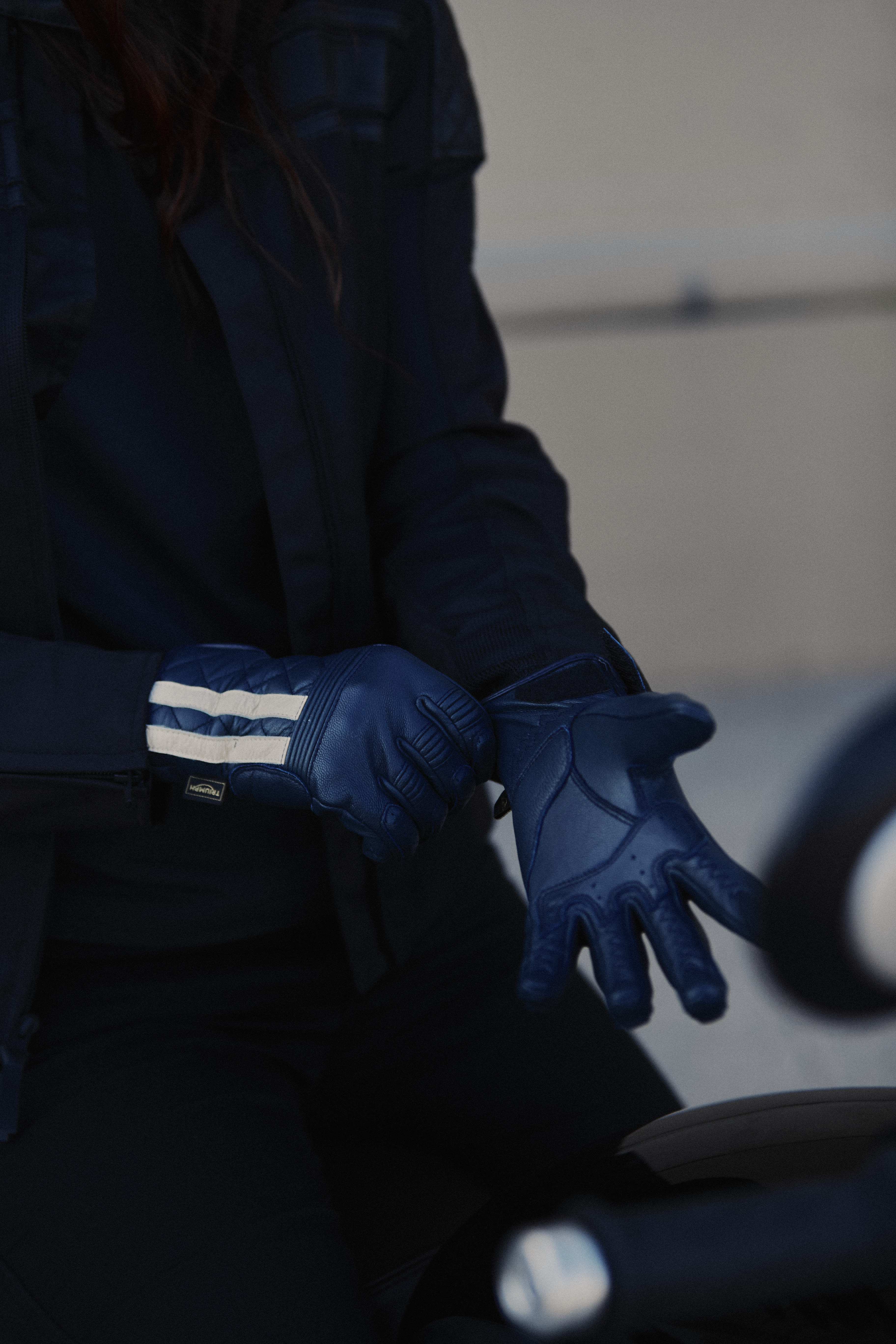 スポーツストア Sulby Motorcycle | Stripe Bone with Blue in Gloves Leather 小物